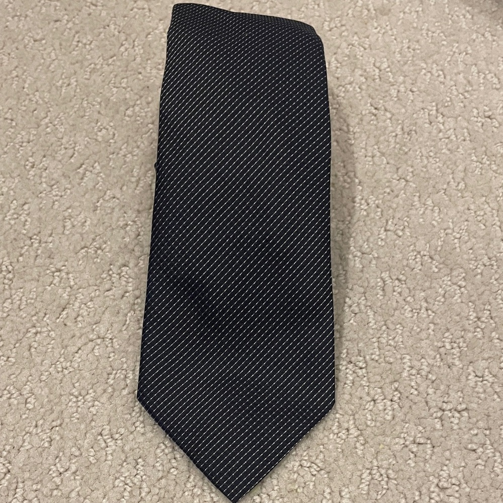 Armani Collezioni Black and Gray Tie CB